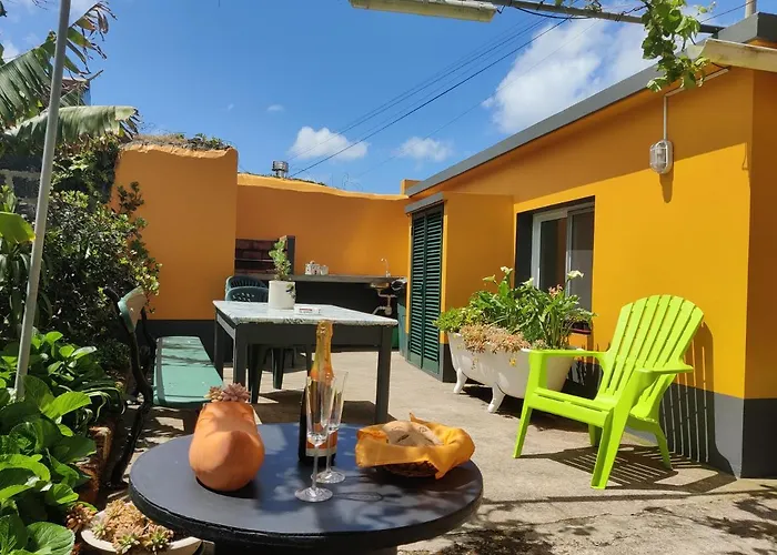 Casa Amarela De Santana